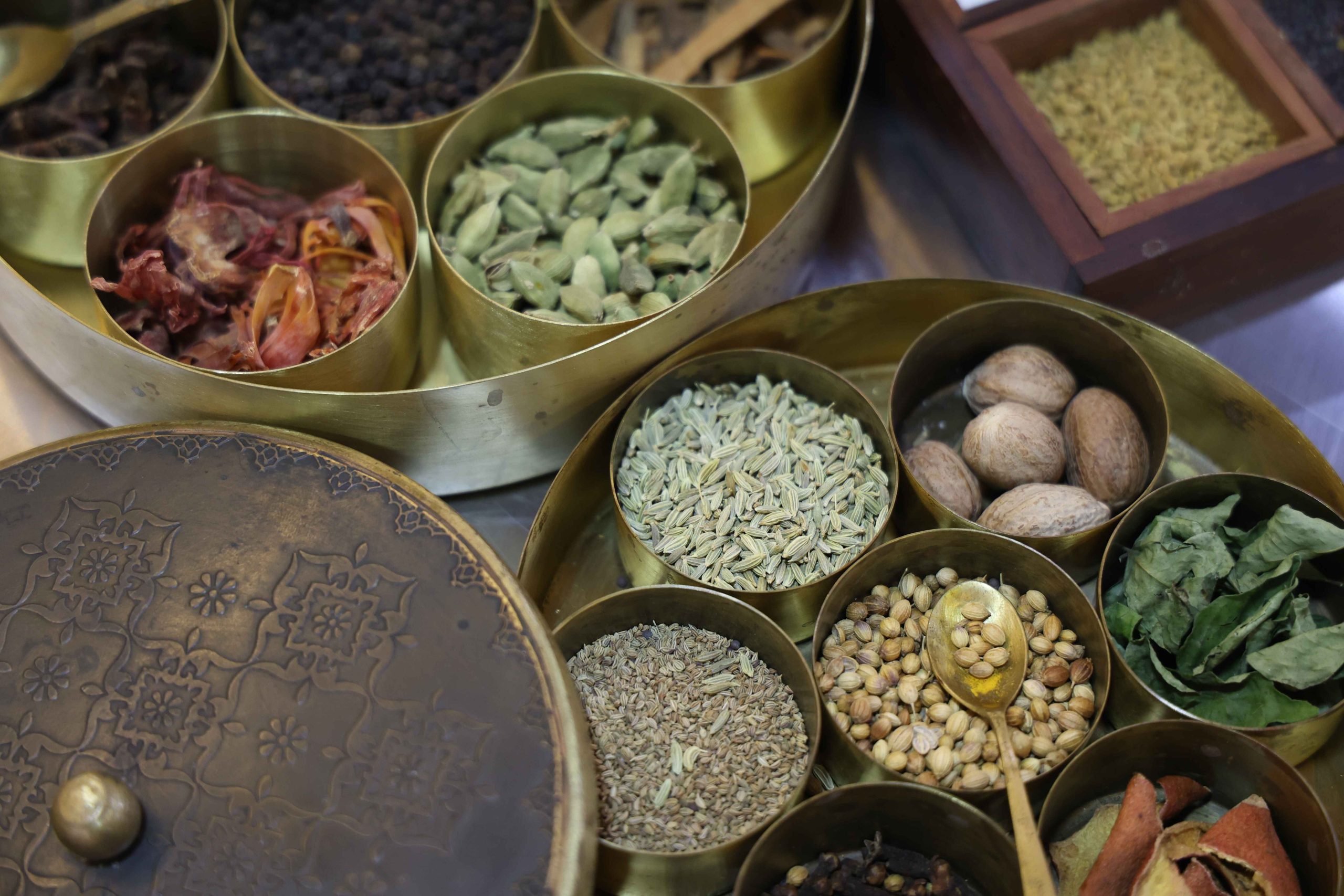 Spice box for cooking class